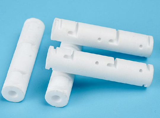 High Performance 95% Aluminum Oxide Ceramic Parts Good Conductivity Mechanical Strength