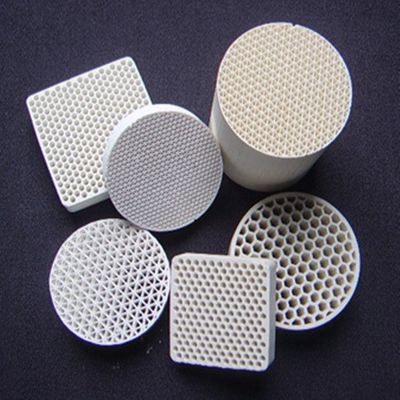 White Honeycomb Ceramic Catalysts Carriers 51% SiO2 For Gasoline Purification