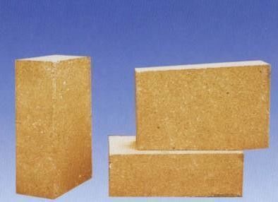 17.5% POROSITY ALUMINA SPINEL BRICKS HIGH REFRACTORINESS, USED FOR REFINING FURNACES AND REFINING LADLES.