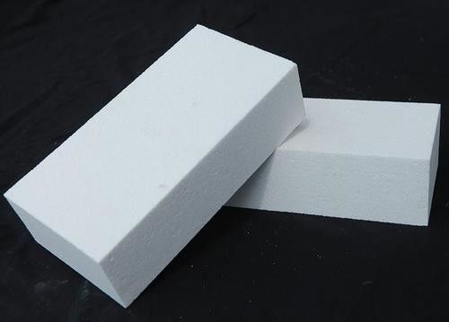 99.51% AL2O3 CORUNDUM BRICKS HIGH ALUMINA REFRACTORY BRICKS 1800 C SERVICE TEMPERATURE