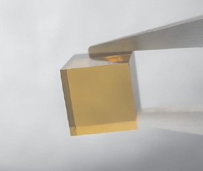 High Concentration Quantum Grade Diamond Customized Size